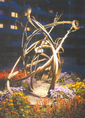 Wind, 2004, bronze, 200x300x108