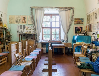 CHILDREN'S ART SCHOOL NAMED AFTER MIHÁLY MUNKÁCSY (MUKACHEVO)