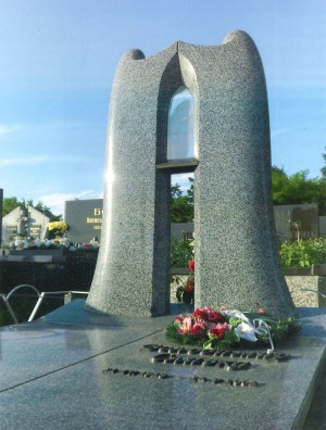 Memorial Composition On the Grave of V. Slyvka, granite, H-2