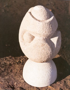 Замислена, 2004, штучний камінь, 22х11