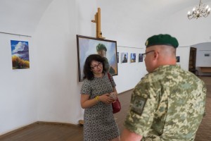 BEATA KURKUL PRESENTED PICTURES’ EXHIBITION ON BORDE GUARDS IN MUKACHEVO