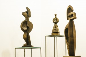 Фото з виставки скульптур