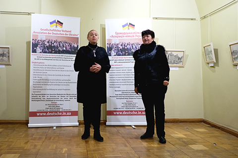У Мукачеві відкрилася виставка робіт етнічних німців України