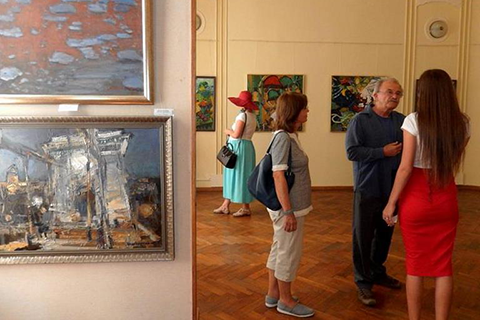 “ROOTS AND CROWN” – EXHIBITION OF TRANSCARPATHIAN ARTISTS IN CHERNIVTSI