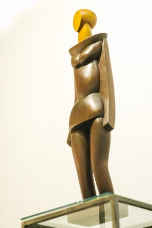 Фото з виставки скульптур